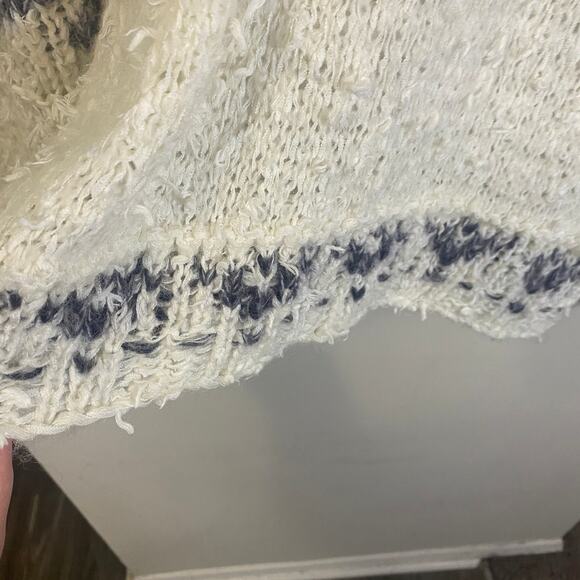 Anthropologie Pilcro Petra Ivory Grey Feathered Oversized Cozy Sweater Sz XS - Picture 7 of 15